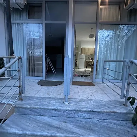1 Bedroom Retreat House *